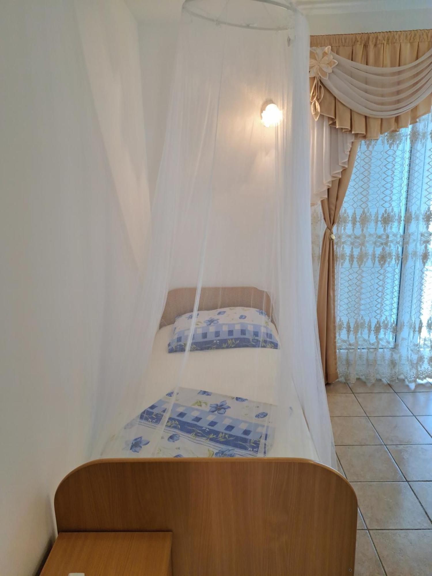 Apartments 1000 Flowers Stari Grad  Kamer foto